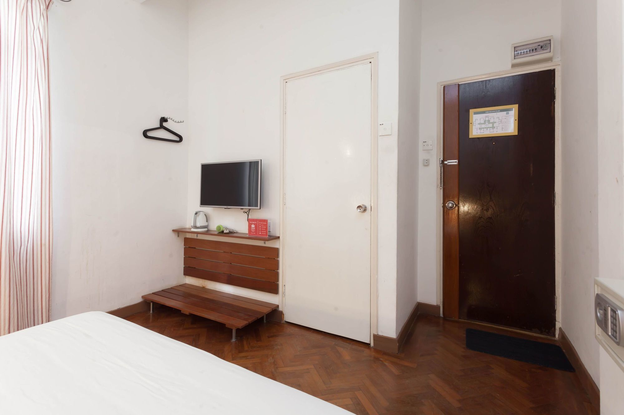 Zen Rooms Raja Chulan كوالالمبور المظهر الخارجي الصورة