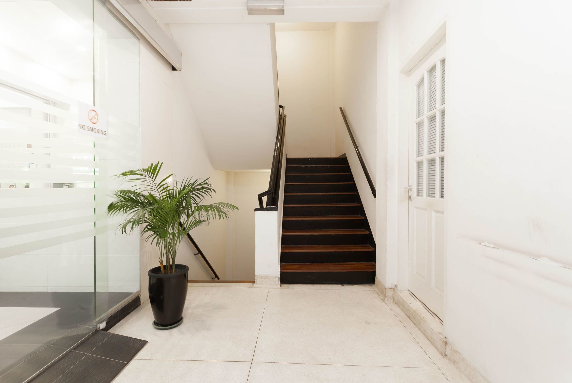 Zen Rooms Raja Chulan كوالالمبور المظهر الخارجي الصورة